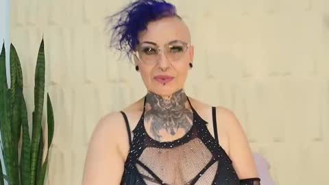 Sandy Rose online show from March 6, 2025, 5:22 pm