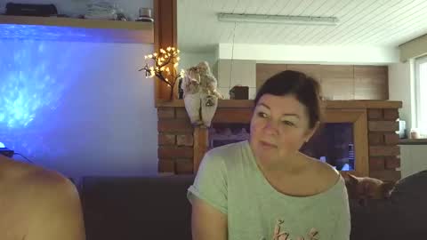 Snapshot of sanroom chatting on November 2, 2025, 8:39 am sanroom online show from November 2, 2025, 8:39 am