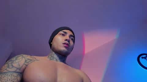 Santi Ferrer online show from December 14, 2025, 8:02 pm