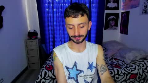 Snapshot of santi_mateo chatting on April 16, 2026, 9:37 pm Santi online show from April 16, 2026, 9:37 pm