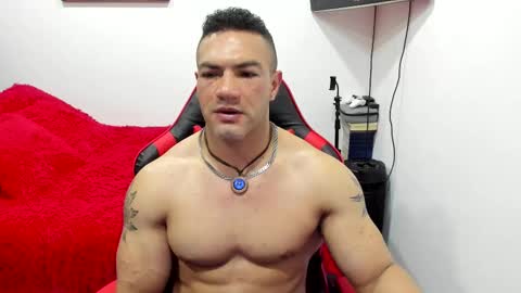 santi_pastori online show from September 9, 2025, 6:51 pm