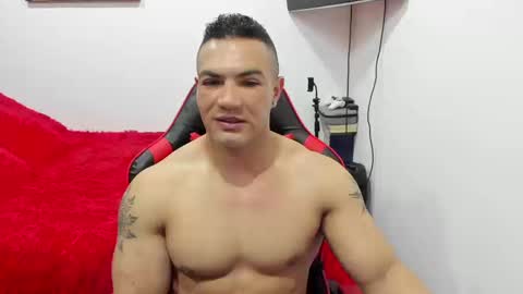 santi_pastori online show from September 22, 2025, 8:22 pm