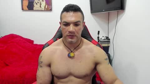 santi_pastori online show from September 28, 2025, 6:35 pm