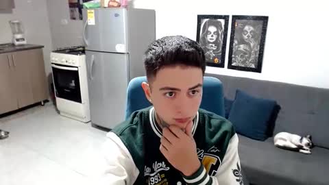 santi_ss online show from January 7, 2026, 2:47 am