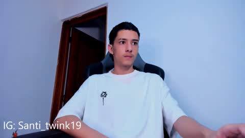 santi_twink19 online show from February 14, 2025, 12:25 pm