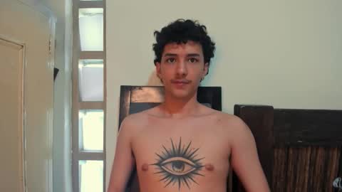 santi_twink19 online show from October 14, 2025, 7:58 pm