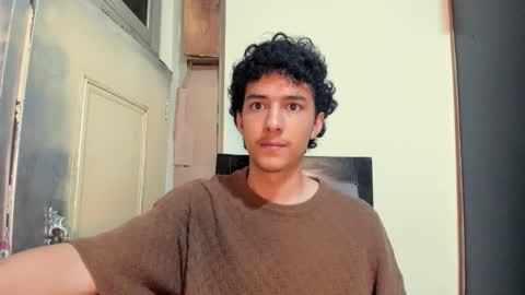 santi_twink19 online show from November 13, 2025, 8:24 am