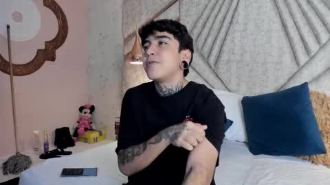 SantiAbader online show from November 12, 2025, 12:27 pm