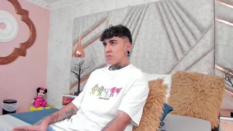 SantiAbader online show from December 4, 2025, 12:14 pm