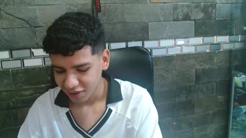 santi online show from November 5, 2025, 9:48 pm