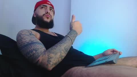 Santiago Hincapiie online show from March 19, 2026, 11:20 pm