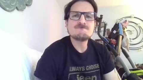 santiagorivera012477 online show from October 12, 2025, 9:14 pm