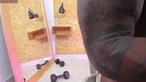  Santi online show from September 24, 2025, 7:28 pm