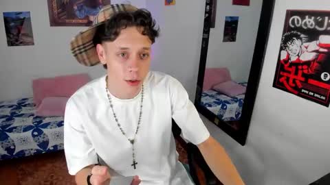 Julius Novachrono  online show from February 14, 2026, 4:31 am