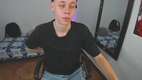 Julius Novachrono  online show from February 18, 2026, 5:14 am