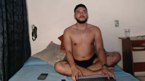 Snapshot of santiexxx chatting on May 24, 2026, 2:05 am santiexxx online show from May 24, 2026, 2:05 am