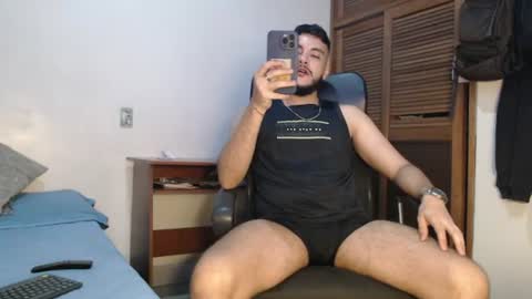Snapshot of santiexxx chatting on June 28, 2026, 1:22 am santiexxx online show from June 28, 2026, 1:22 am
