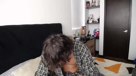 Santii online show from February 13, 2025, 6:27 pm