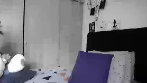 Santii online show from September 25, 2025, 1:15 pm