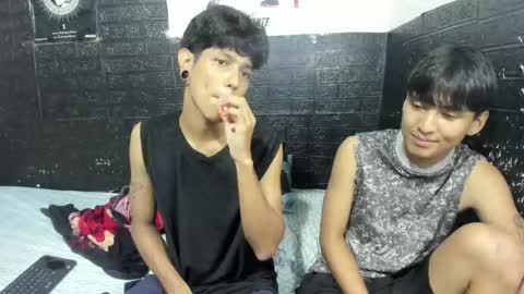 Snapshot of santos_xd chatting on June 5, 2026, 3:24 am santos online show from June 5, 2026, 3:24 am