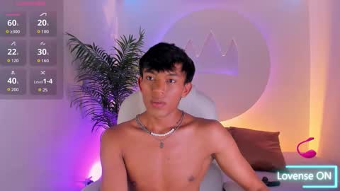 Santii online show from November 6, 2025, 9:26 pm