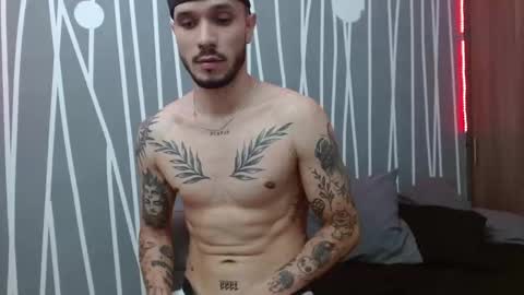 Snapshot of santti_torres chatting on March 22, 2026, 8:40 am Santy Torres online show from March 22, 2026, 8:40 am