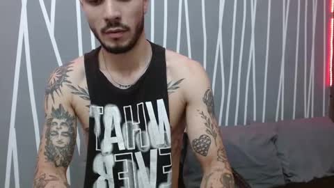 Snapshot of santti_torres chatting on March 24, 2026, 4:06 am Santy Torres online show from March 24, 2026, 4:06 am