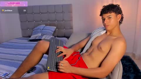 santy_stump online show from October 6, 2025, 9:12 pm