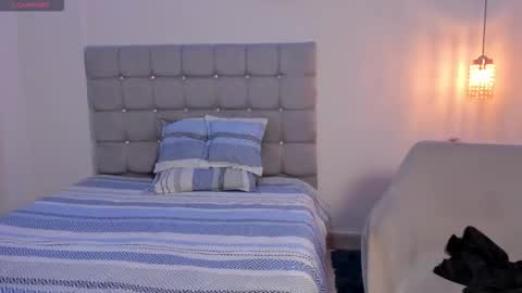 santy_stump online show from October 16, 2025, 9:16 pm