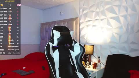 Santyago online show from December 8, 2024, 9:08 pm