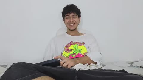 santybig18 online show from January 7, 2025, 5:43 am