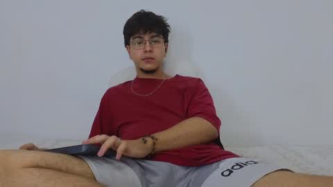 santybig18 online show from February 4, 2025, 5:53 am