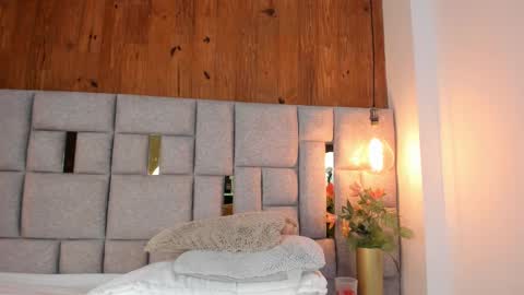 Saori  online show from February 19, 2025, 2:55 pm