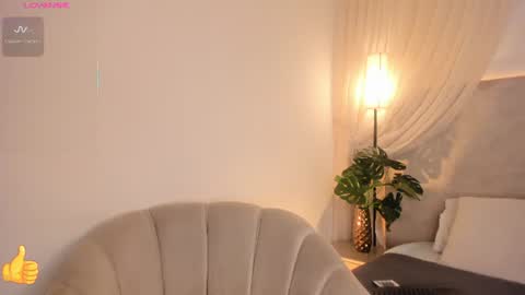 Snapshot of saori_newman chatting on July 11, 2026, 11:46 am Saori online show from July 11, 2026, 11:46 am