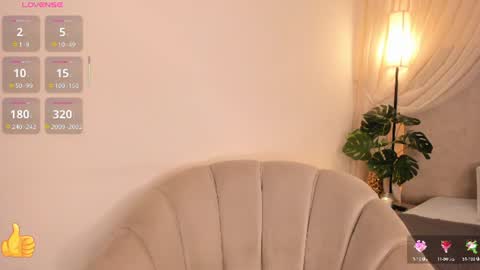 Snapshot of saori_newman chatting on July 17, 2026, 11:50 am Saori online show from July 17, 2026, 11:50 am