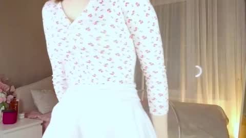 Anny online show from October 22, 2025, 3:45 pm