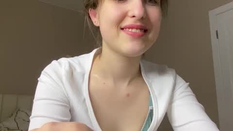 Anny online show from February 25, 2026, 8:40 pm