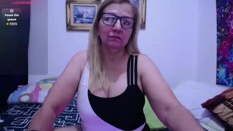 sara online show from October 11, 2025, 3:21 pm