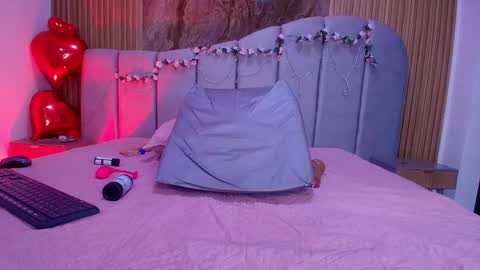 Sara online show from March 26, 2026, 12:00 pm