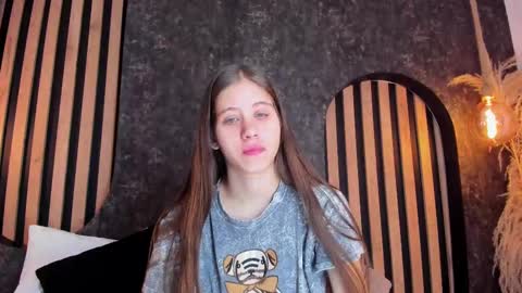 sara__jones_ online show from January 2, 2025, 12:13 pm