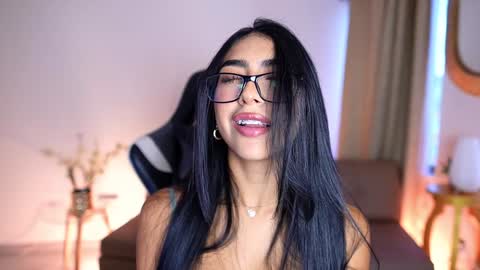 Sara  online show from December 30, 2024, 3:46 pm