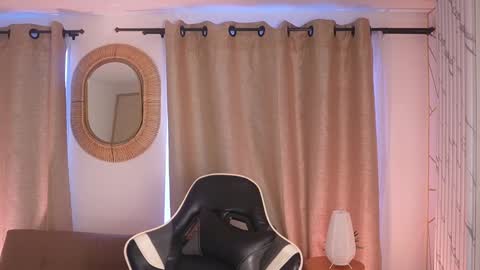 Sara  online show from January 30, 2025, 3:40 pm