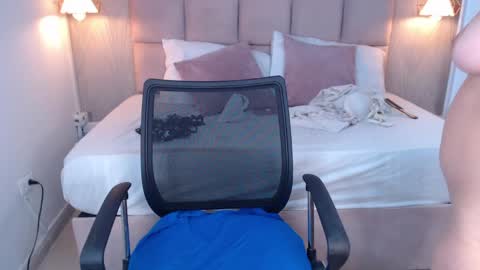 Sara... online show from April 7, 2026, 11:04 pm