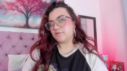 SARA ARIAS  online show from December 4, 2024, 1:58 am