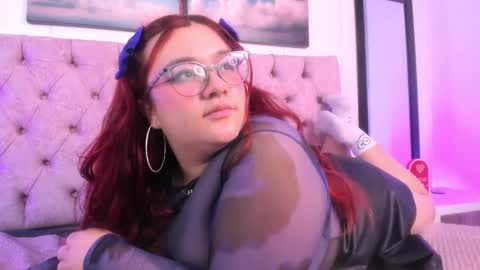 SARA ARIAS  online show from January 31, 2025, 10:52 pm