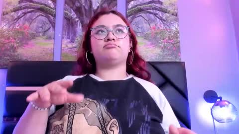 SARA ARIAS  online show from February 2, 2025, 8:13 am