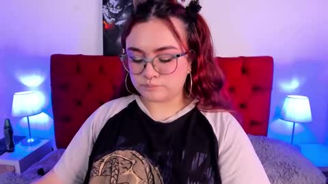 SARA ARIAS  online show from March 2, 2025, 7:10 am