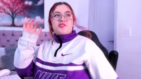 SARA ARIAS  online show from March 8, 2025, 2:01 am