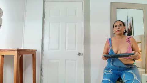 sara online show from December 22, 2025, 8:39 pm