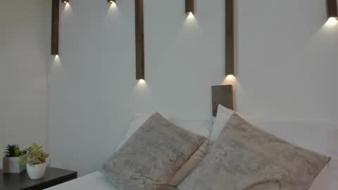 Sara online show from February 28, 2025, 9:01 pm